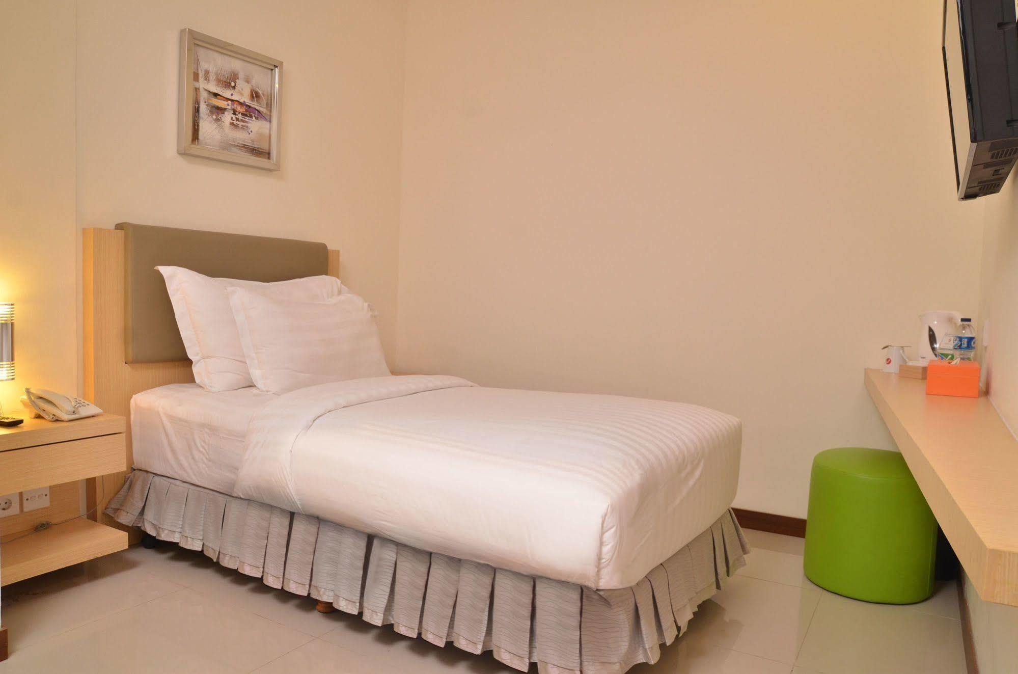 D'Primahotel Wtc Mangga Dua Jakarta Eksteriør bilde
